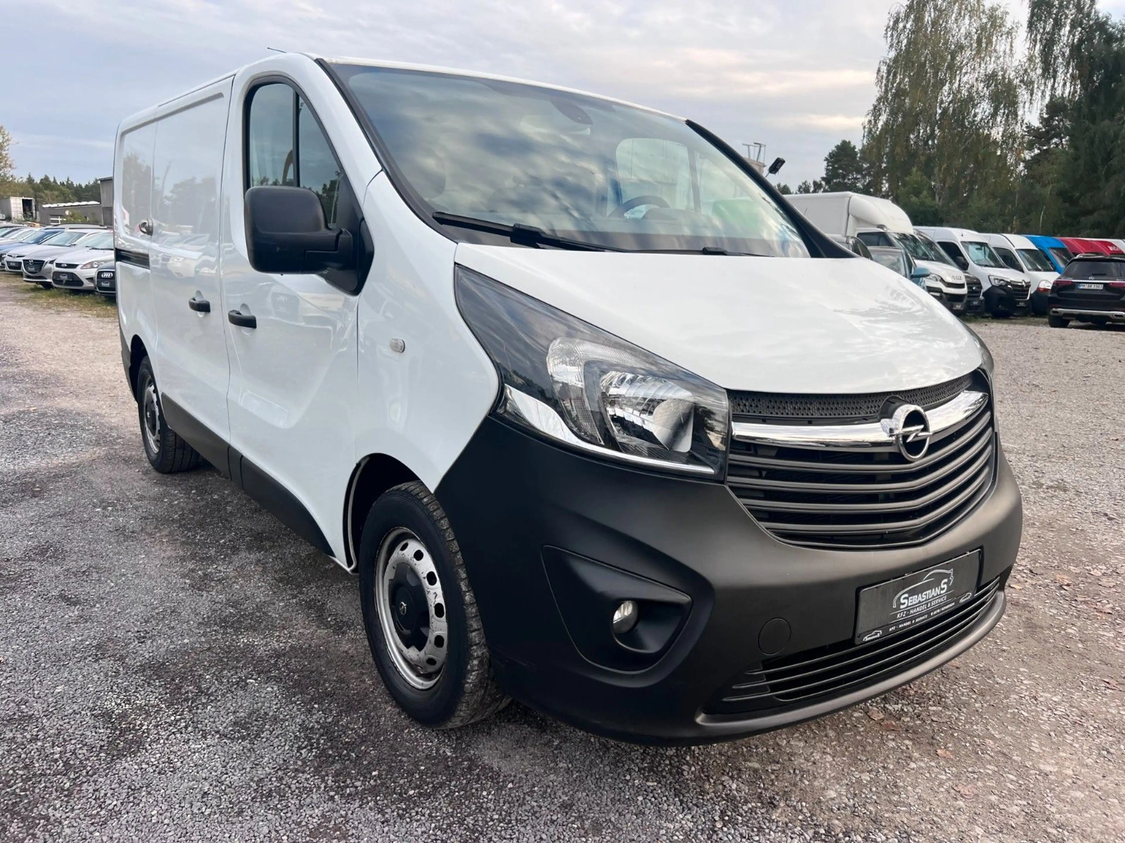 Opel Vivaro Klima Tempomat Sortimo Kamera Tüv neu — photo 3