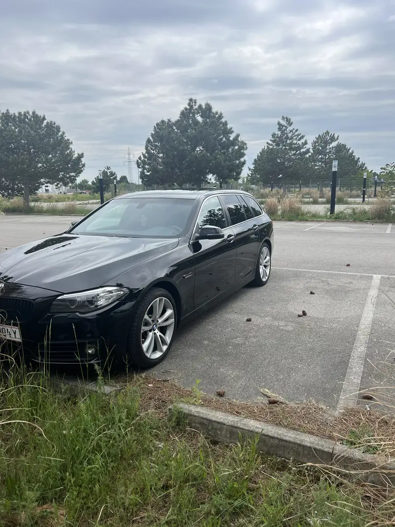 BMW 530 530d Touring Aut. Schwarz - 1