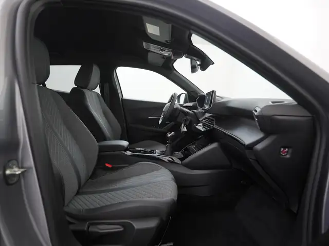 Peugeot 2008 view 3