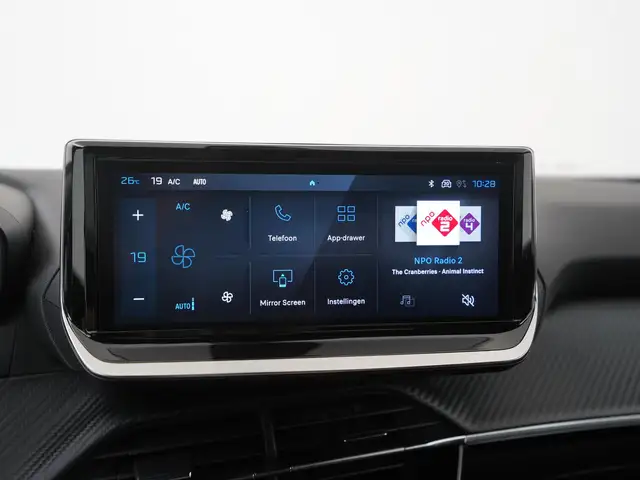 Peugeot 2008 view 13
