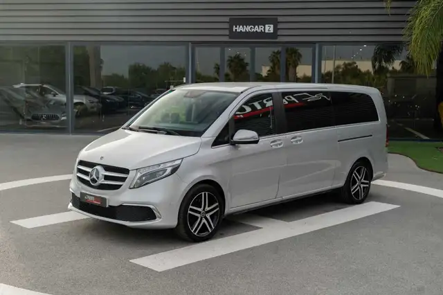 Mercedes-Benz V-Class view 3