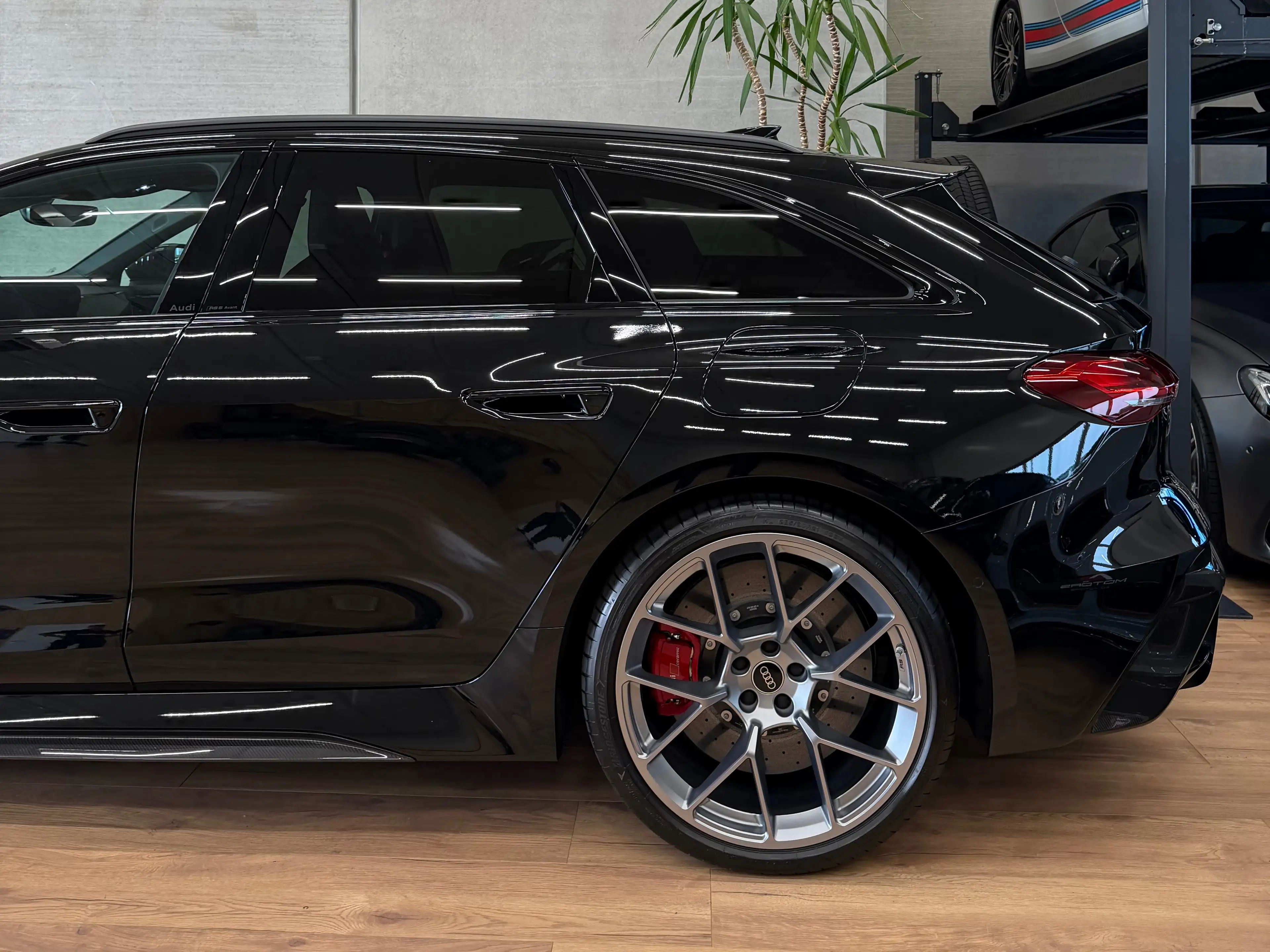 Audi RS5 2.9 TFSI PHEV Quattro / MwSt / Keramik / Pano / Massage / **Sofort Verfügbar** — photo 7