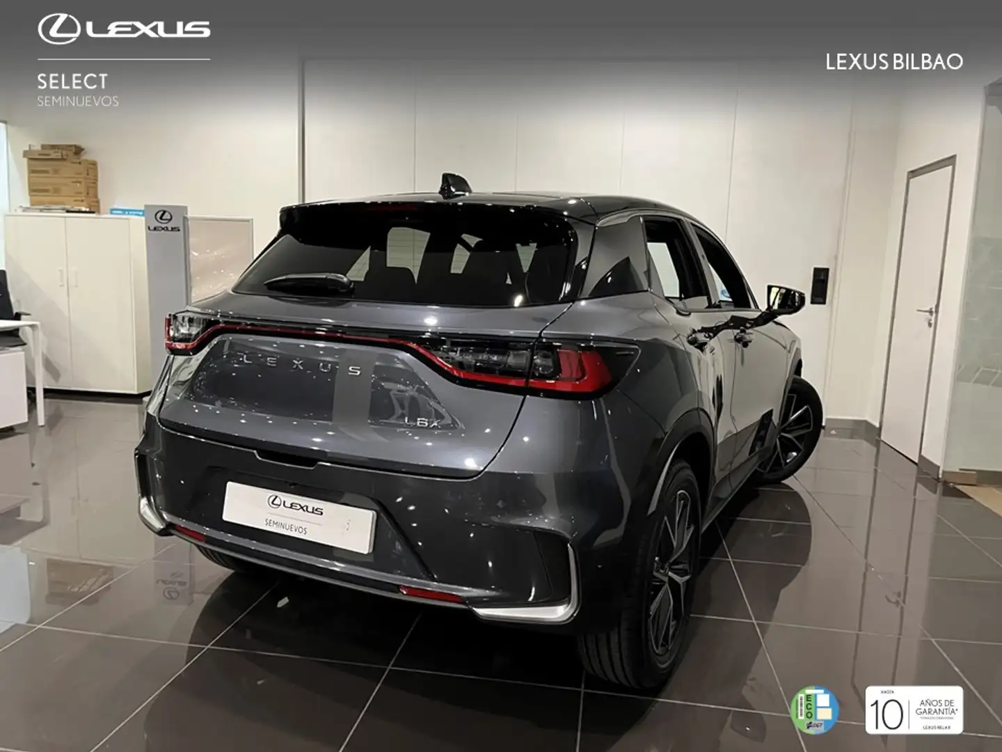 Lexus LBX Cool+ Grau - 2