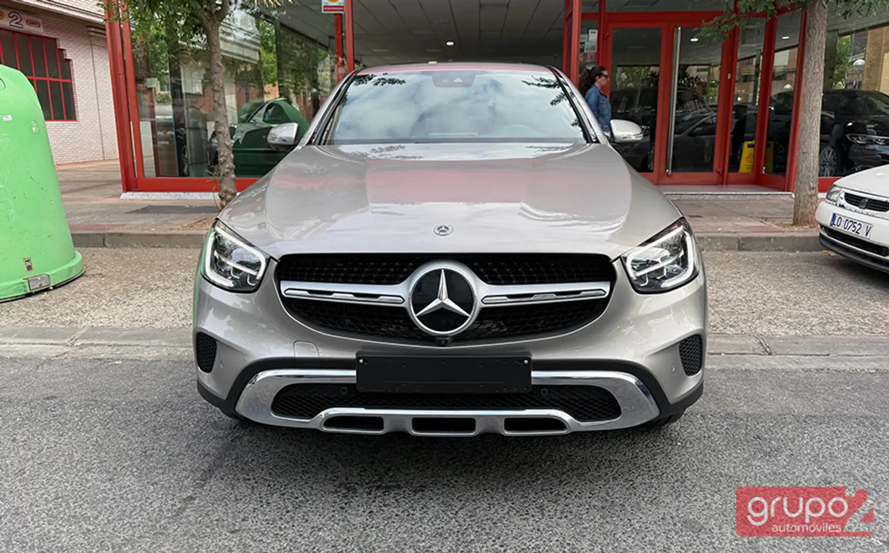 Mercedes-Benz GLC 300 Coupé 300de 4Matic Beige - 2