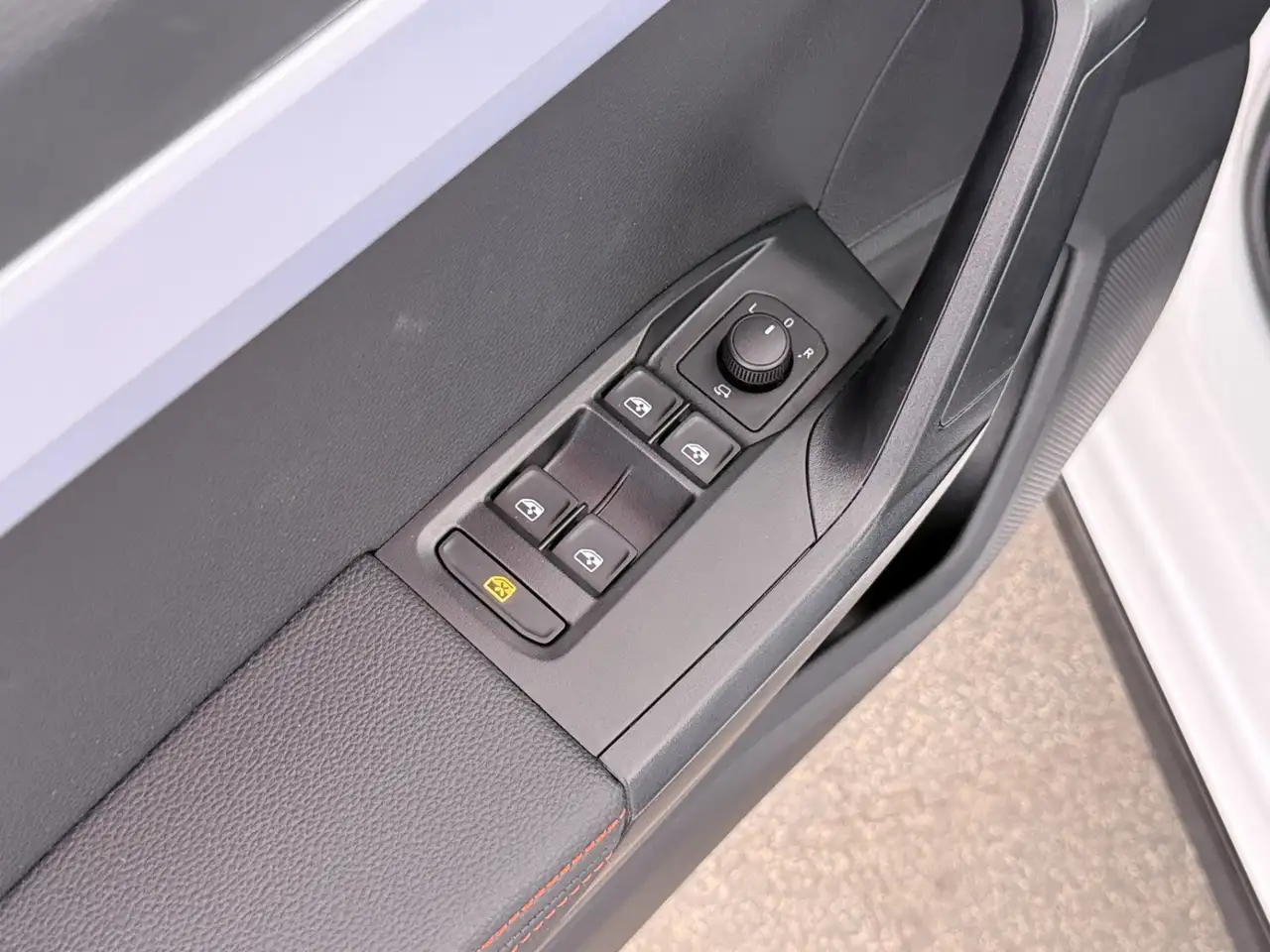 SEAT Ibiza 1.5 TSI FR Pro Black Edition Aut LED SKY, миниатюра 24