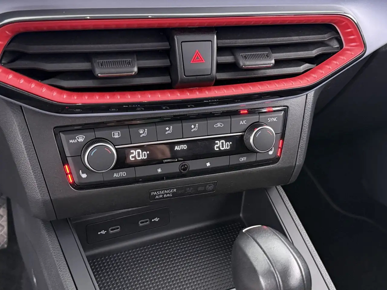 SEAT Ibiza 1.5 TSI FR Pro Black Edition Aut LED SKY, миниатюра 17