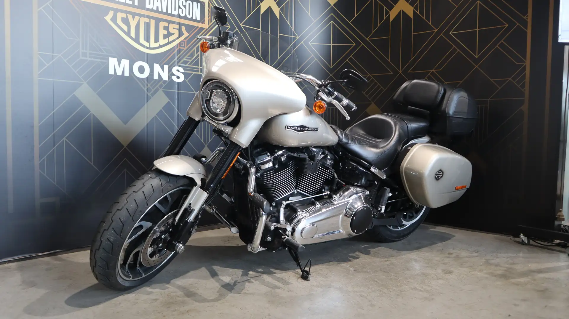 Harley-Davidson Sport Glide - 1