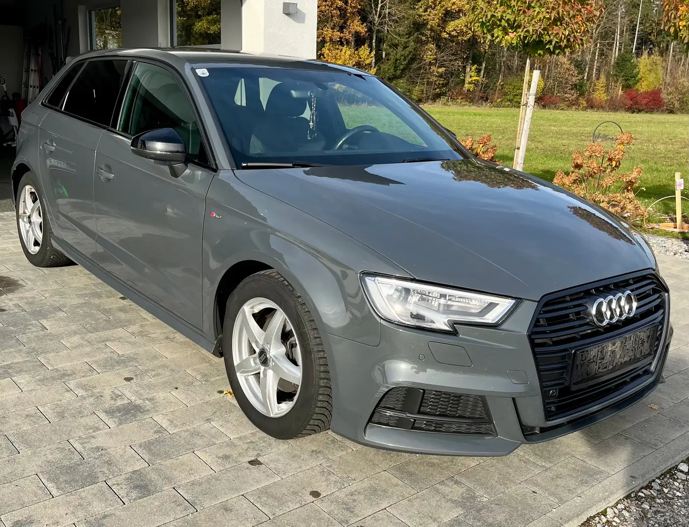 Audi A3 A3 SB 1,5 TFSI S-tronic - Service/Pickerl NEU! Grau - 2