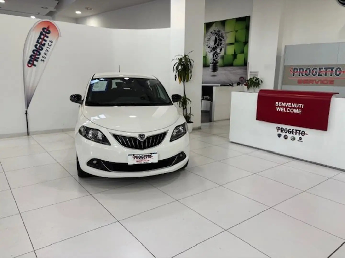 Lancia Ypsilon Ypsilon 1.2 Gold Gpl 69cv Wit - 1