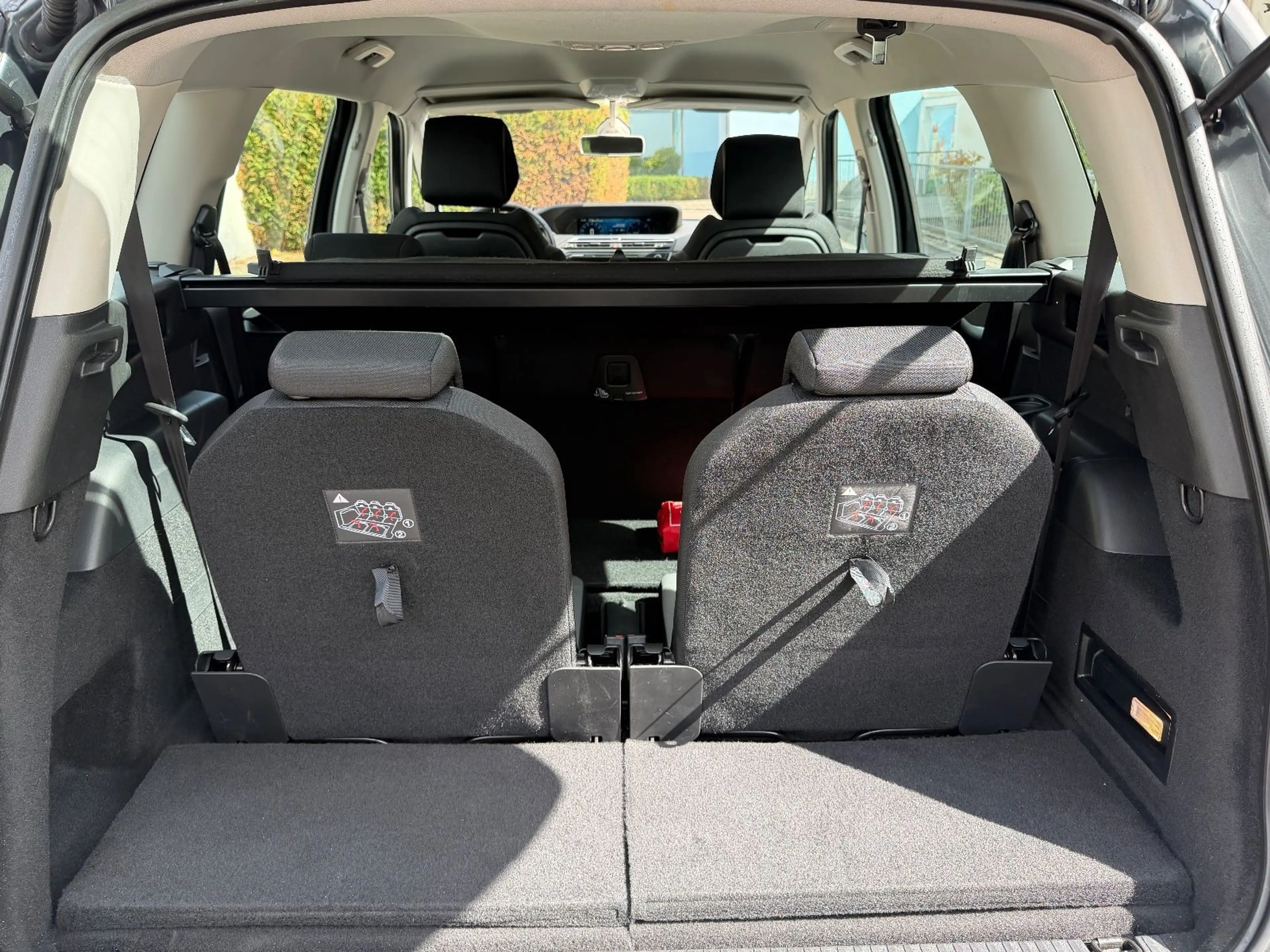 Citroen C4 Picasso Automatik TÜV NEU/7 SITZER/NAVI/LED/ — photo 16