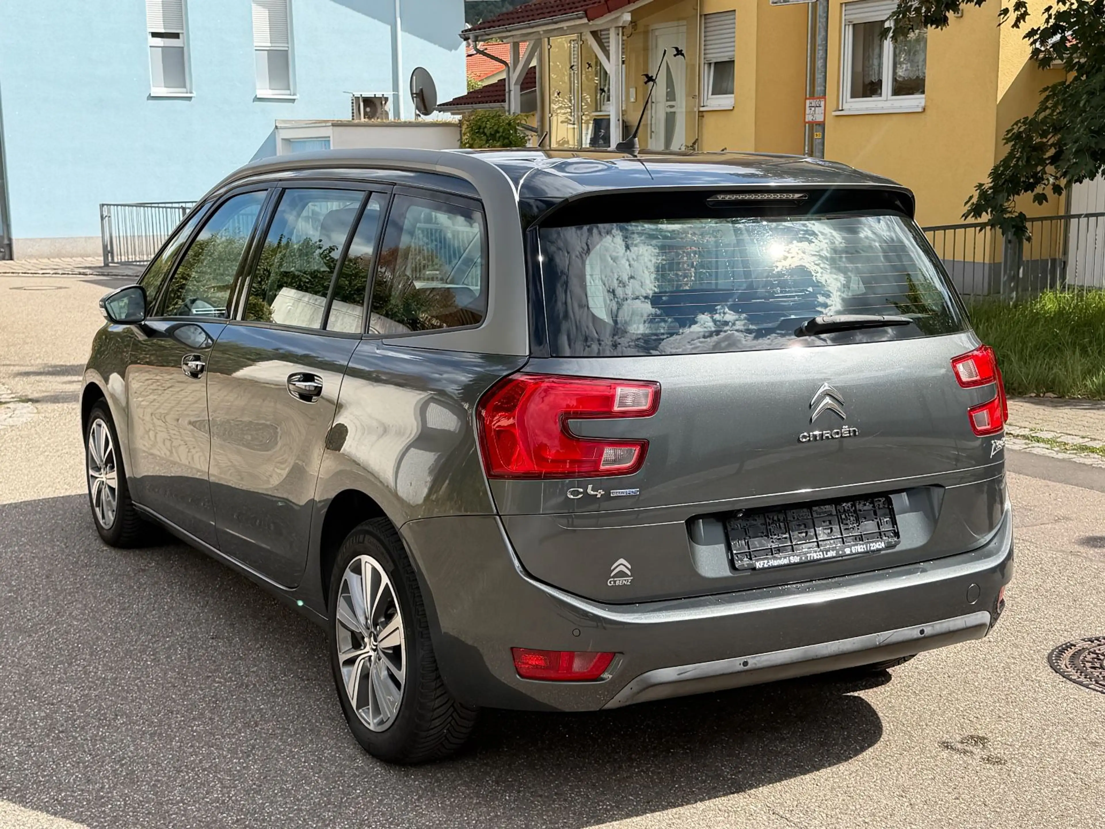 Citroen C4 Picasso Automatik TÜV NEU/7 SITZER/NAVI/LED/ — photo 9
