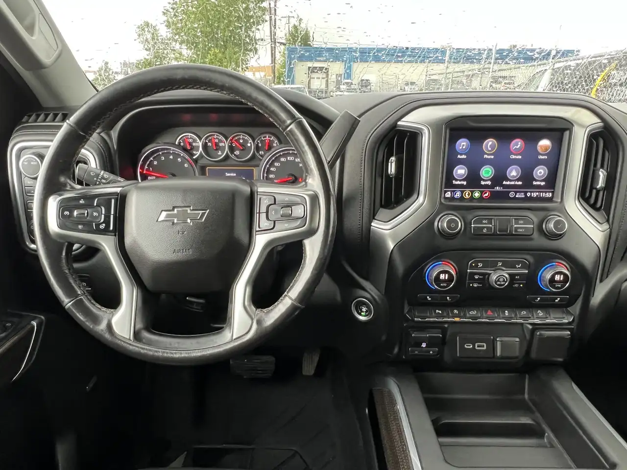 Chevrolet Silverado 1500 photo Chevrolet Silverado 1500