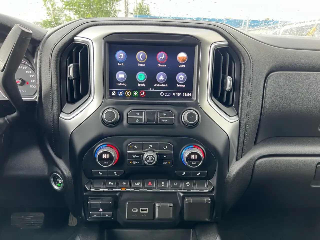 Chevrolet Silverado 1500 photo Chevrolet Silverado 1500