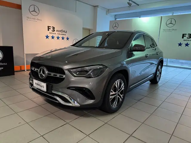 Mercedes-Benz GLA 200 GLA 200 Progressive Advanced Plus