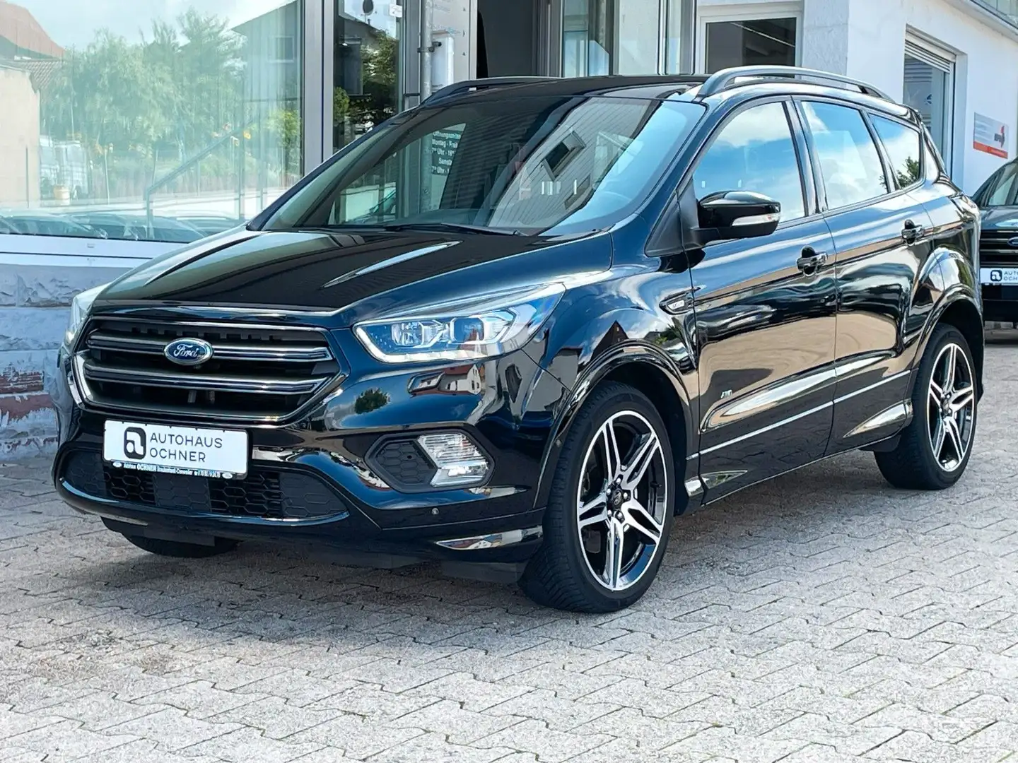Ford Kuga 2.0 EcoBoost ST-Line Schwarz - 1