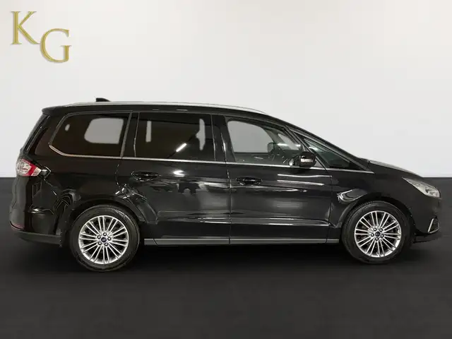 Ford Galaxy view 8