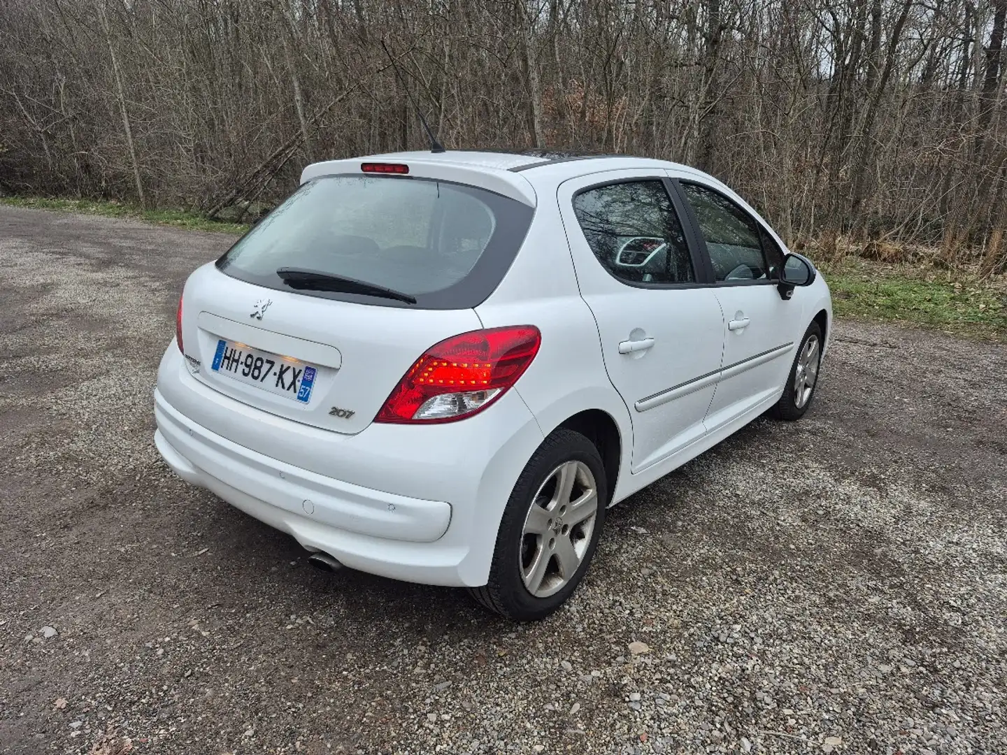 Peugeot 207 207 1.6 VTi 120ch Premium Blanc - 2