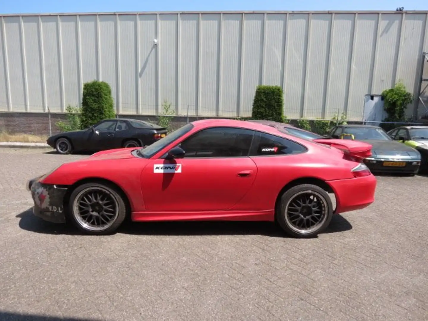 Porsche 996 zonder motor, bak en papieren Rosso - 1