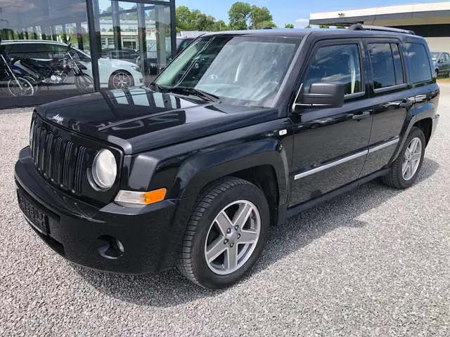 Jeep Patriot Limited 2.0 CRD*AHK*GSHD*PDC*Tempomat*3.Hand*