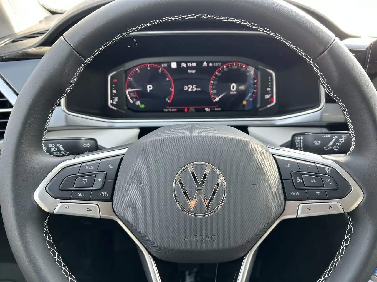 Volkswagen Taos снимка Volkswagen Taos