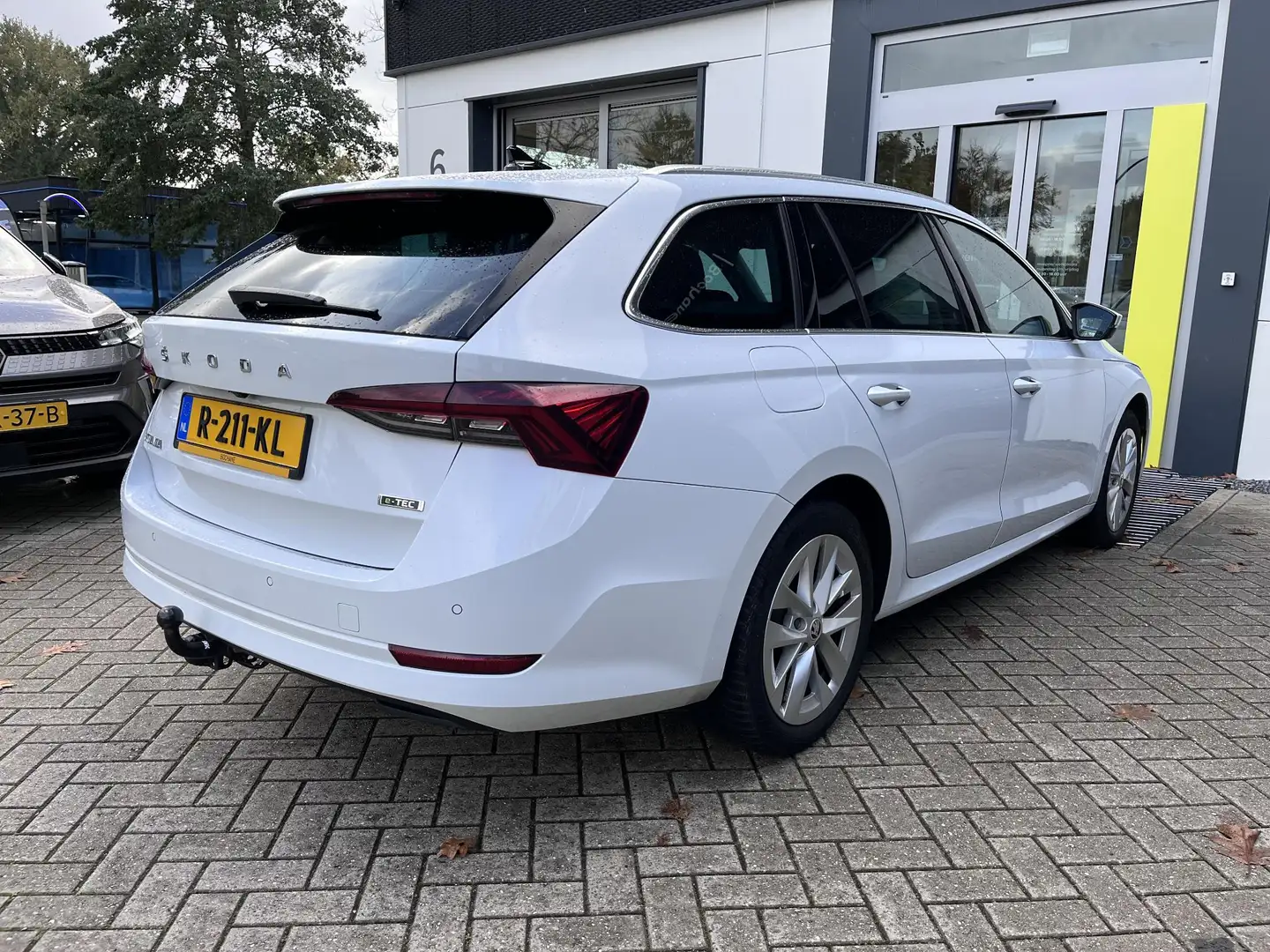 Skoda Octavia Combi 1.5 e-TSI Business Edition Plus | Trekhaak | Blanc - 2