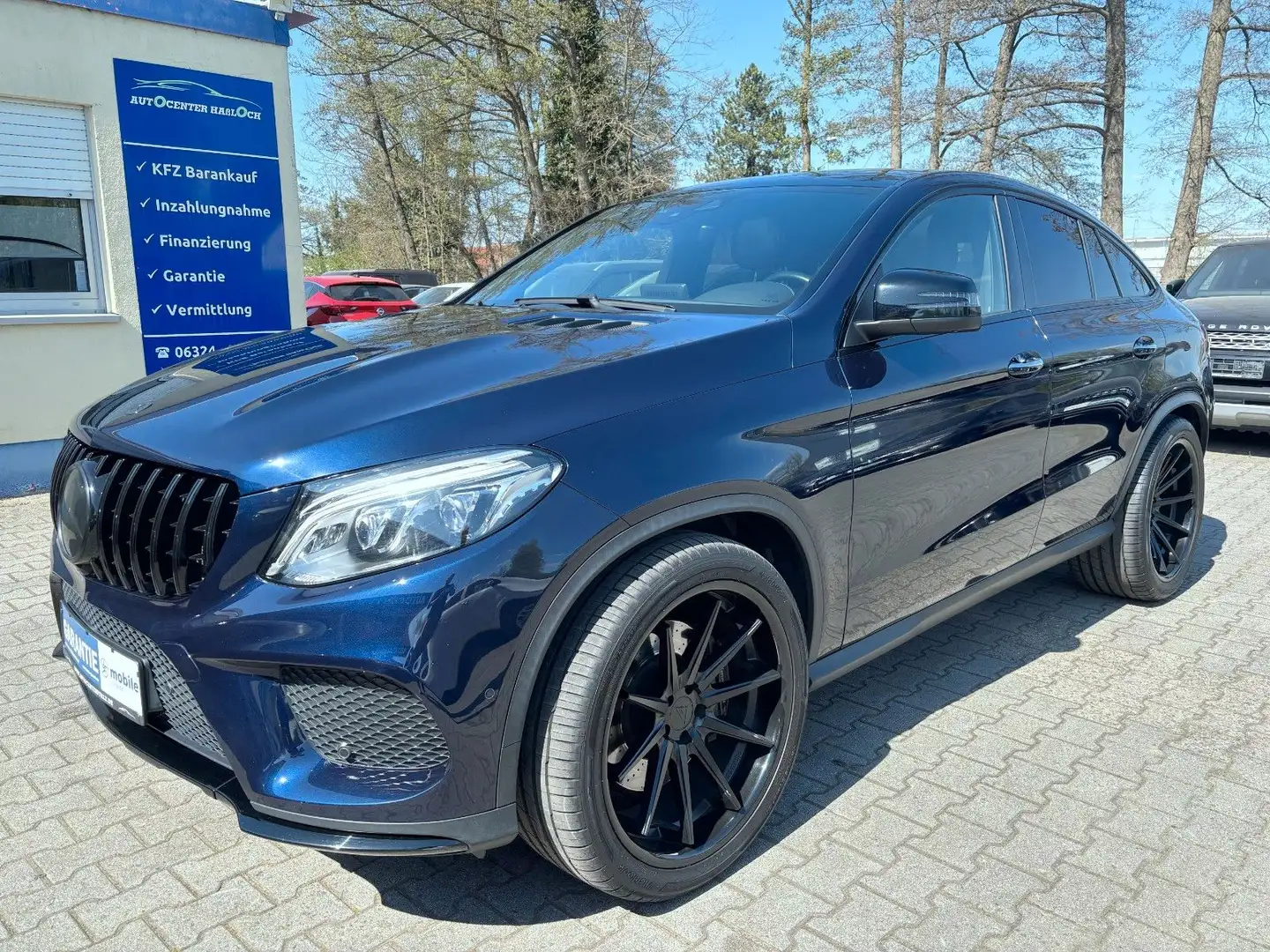 Mercedes-Benz GLE 43 AMG Coupe 4-M*Navi*360°*LED*Pano*ACC*22" Kék - 1