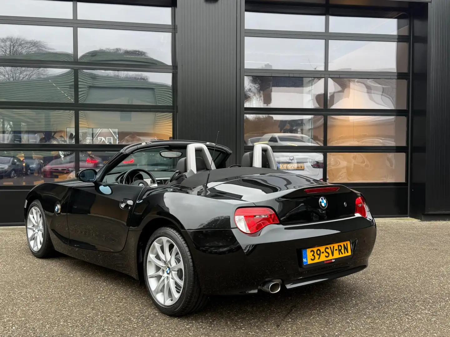 BMW Z4 Roadster 2.0i Introduction LCI 92.000 km NL Auto Schwarz - 2