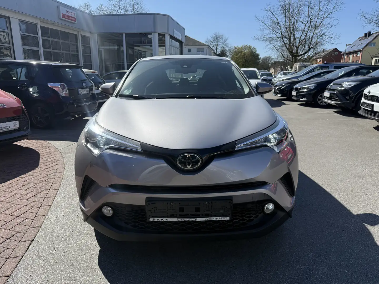 Toyota C-HR Flow Gris - 1