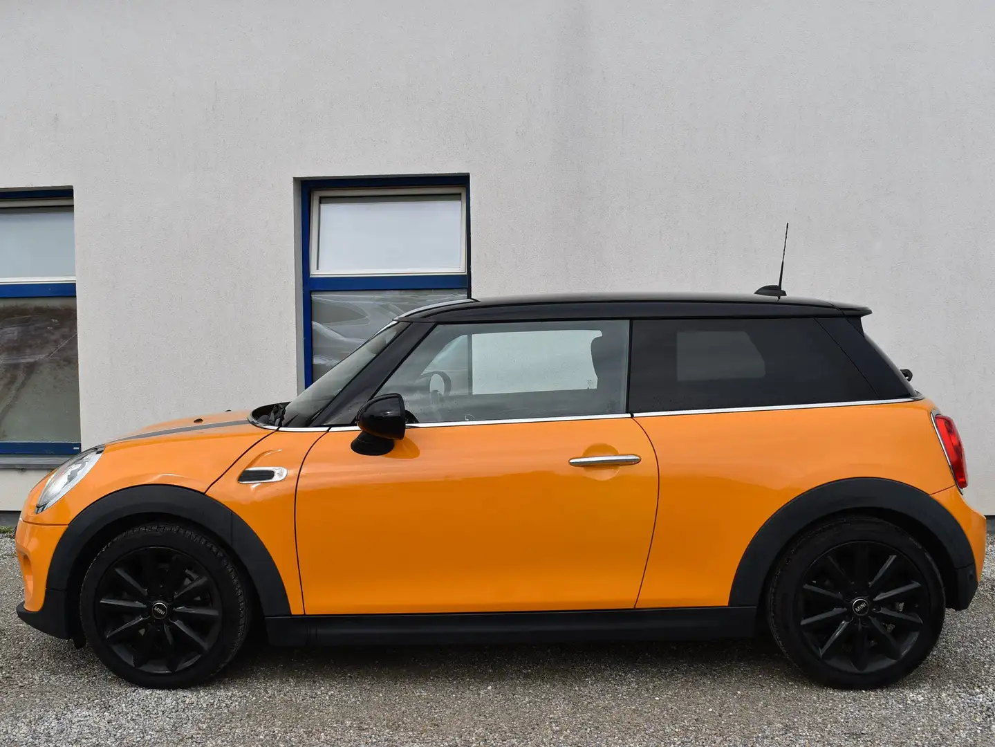 MINI Cooper Hatch Orange - 2