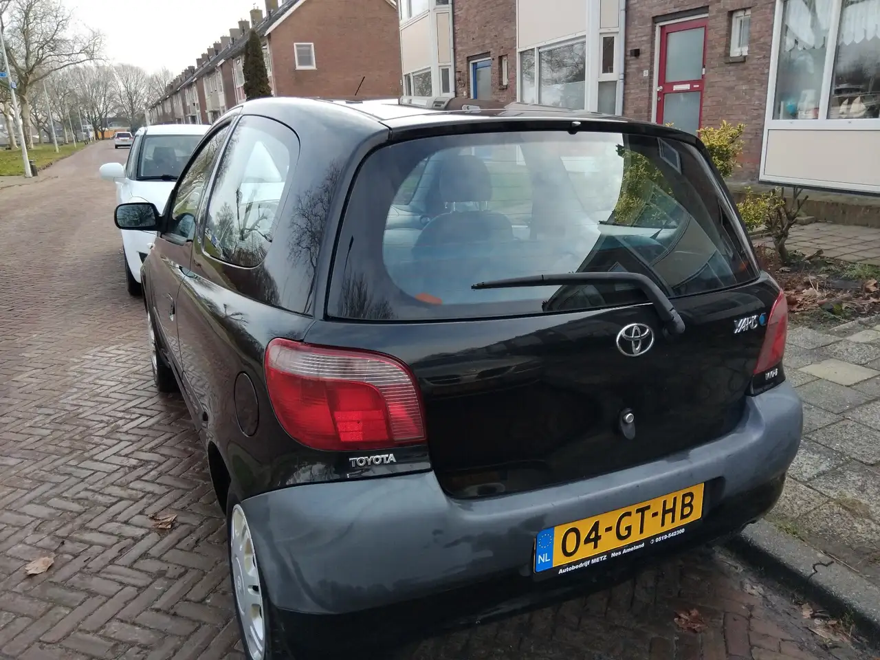 Toyota Yaris 1.0-16V VVT-i Terra, foto 2