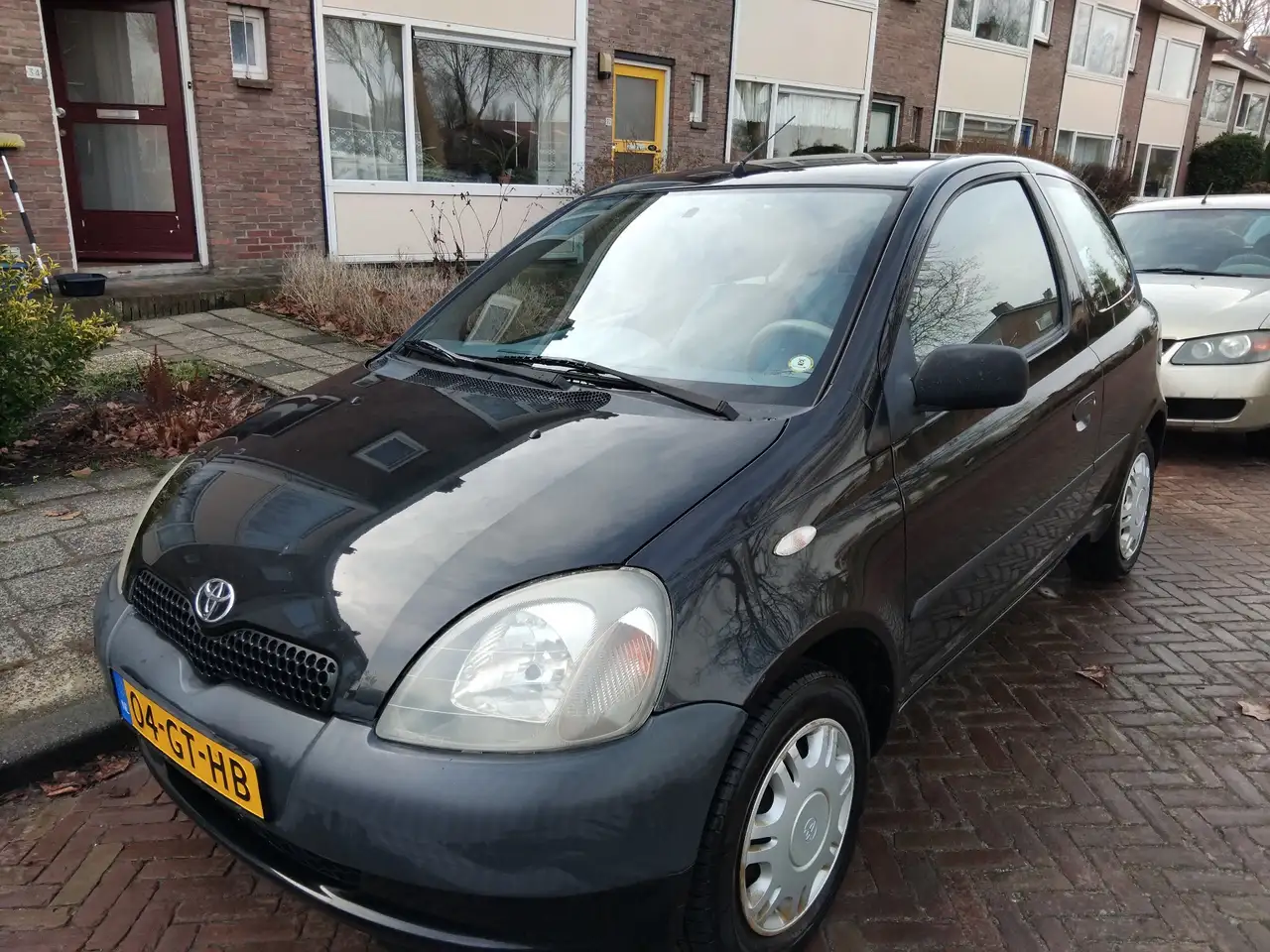 Toyota Yaris 1.0-16V VVT-i Terra, foto 1