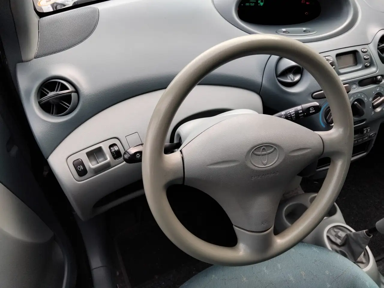 Toyota Yaris 1.0-16V VVT-i Terra, foto 8