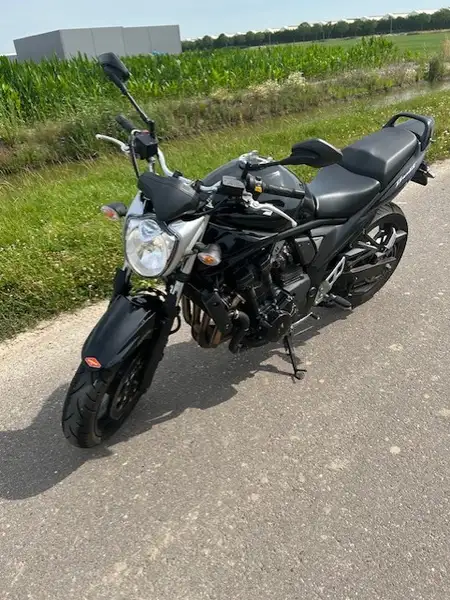 Suzuki Bandit 650 - foto 2