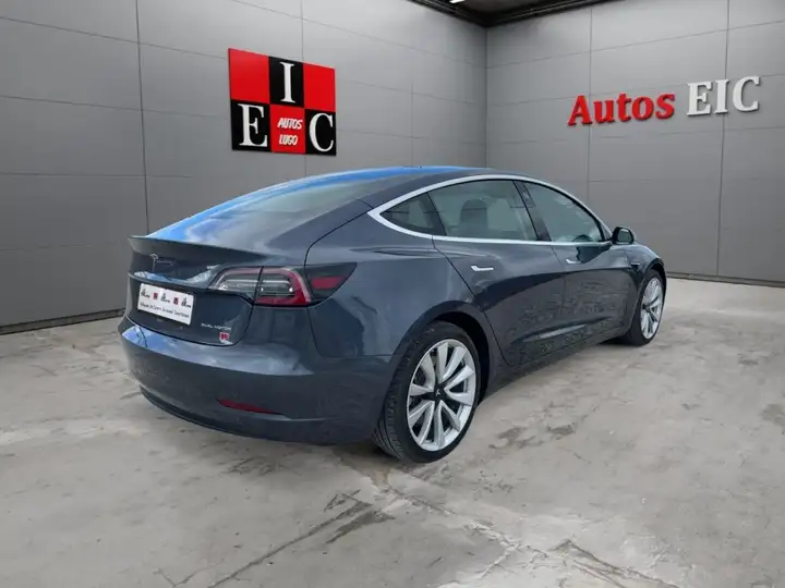 Tesla Model 3 2019, foto 6