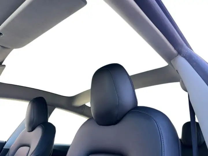 Tesla Model 3 2019, foto 11