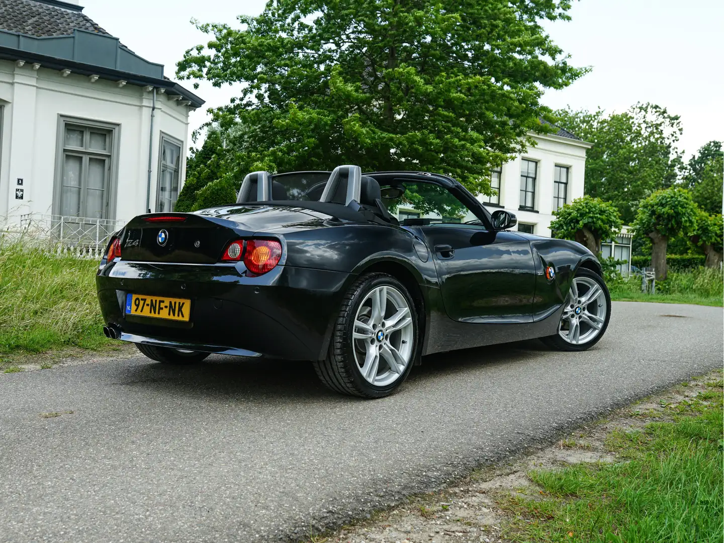 BMW Z4 [E85] 3.0i S Executive l Handbak l NL-geleverd Zwart - 2