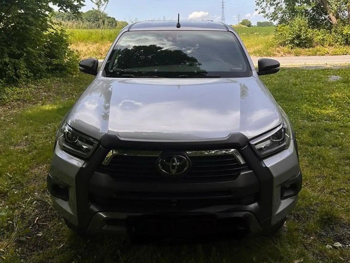 Toyota Hilux Hilux 2.8 D-4D 4WD Invincible Šedá - 2