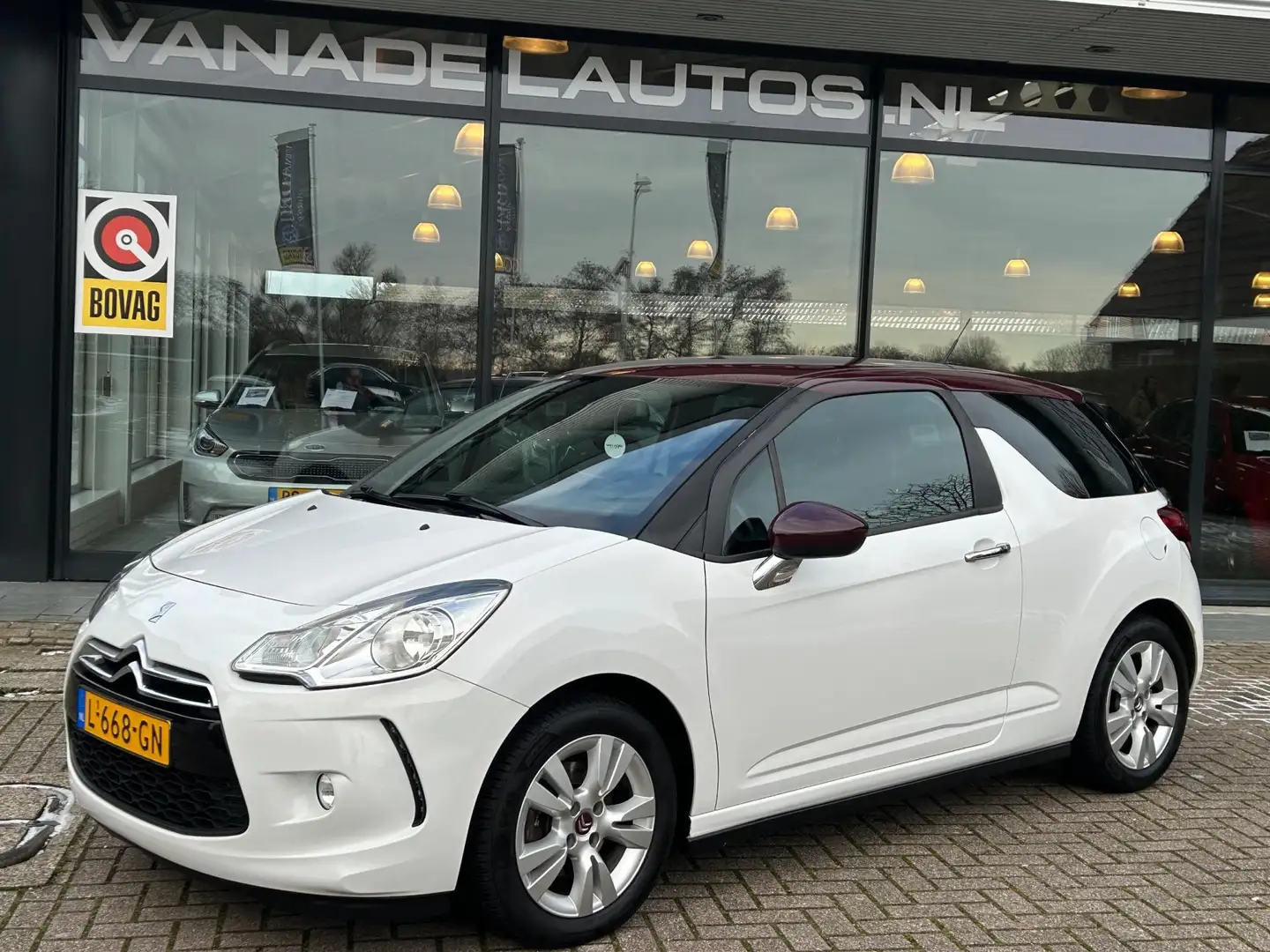 Citroen DS3 1.6 VTI So Chic Clima Cruise Park.Sens Dealeronder Weiß - 1
