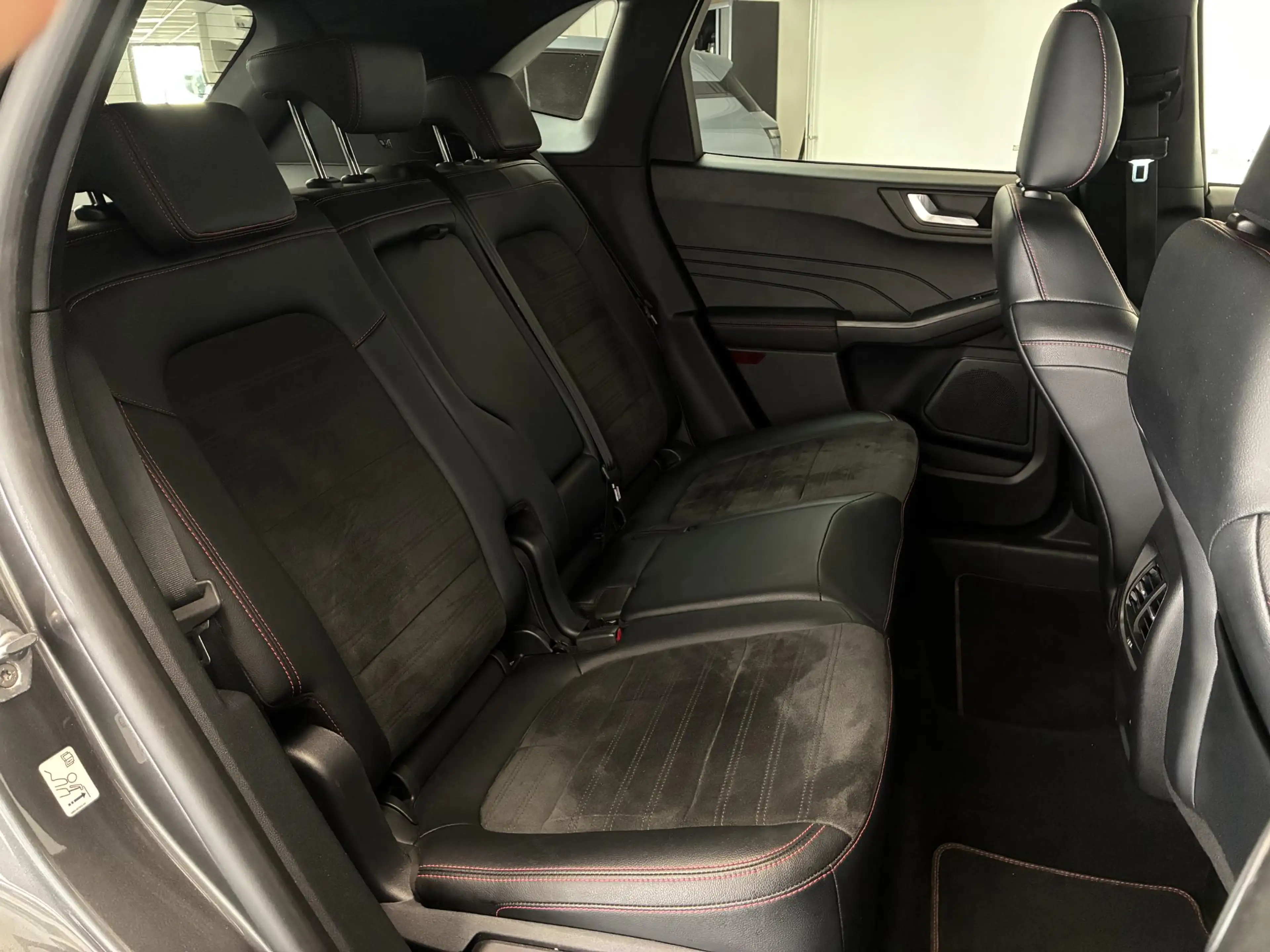 Ford Kuga 2.5 PHEV ST-Line X | TREKHAAK | CAMERA | 90% SOH | — photo 14