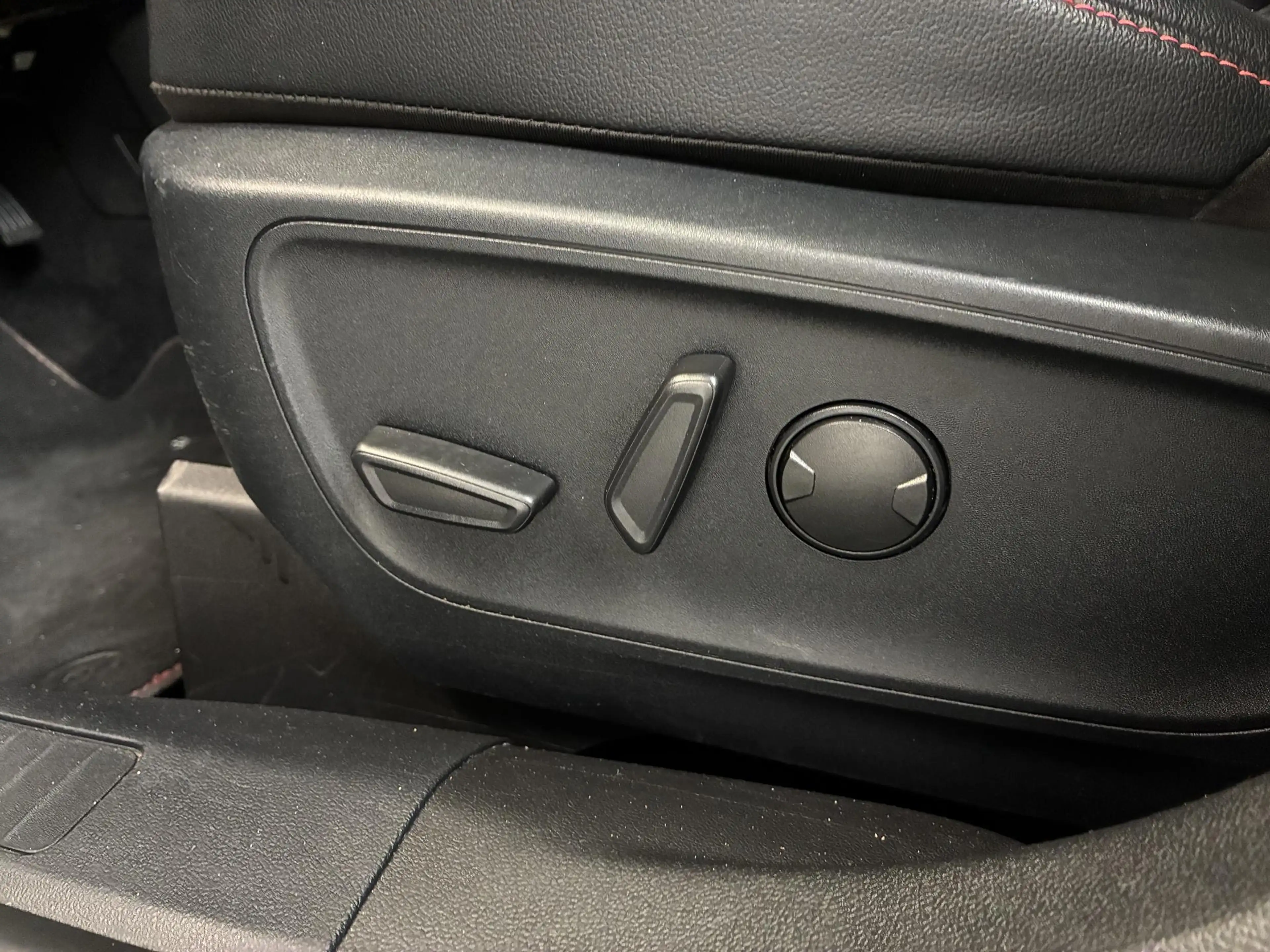 Ford Kuga 2.5 PHEV ST-Line X | TREKHAAK | CAMERA | 90% SOH | — photo 35