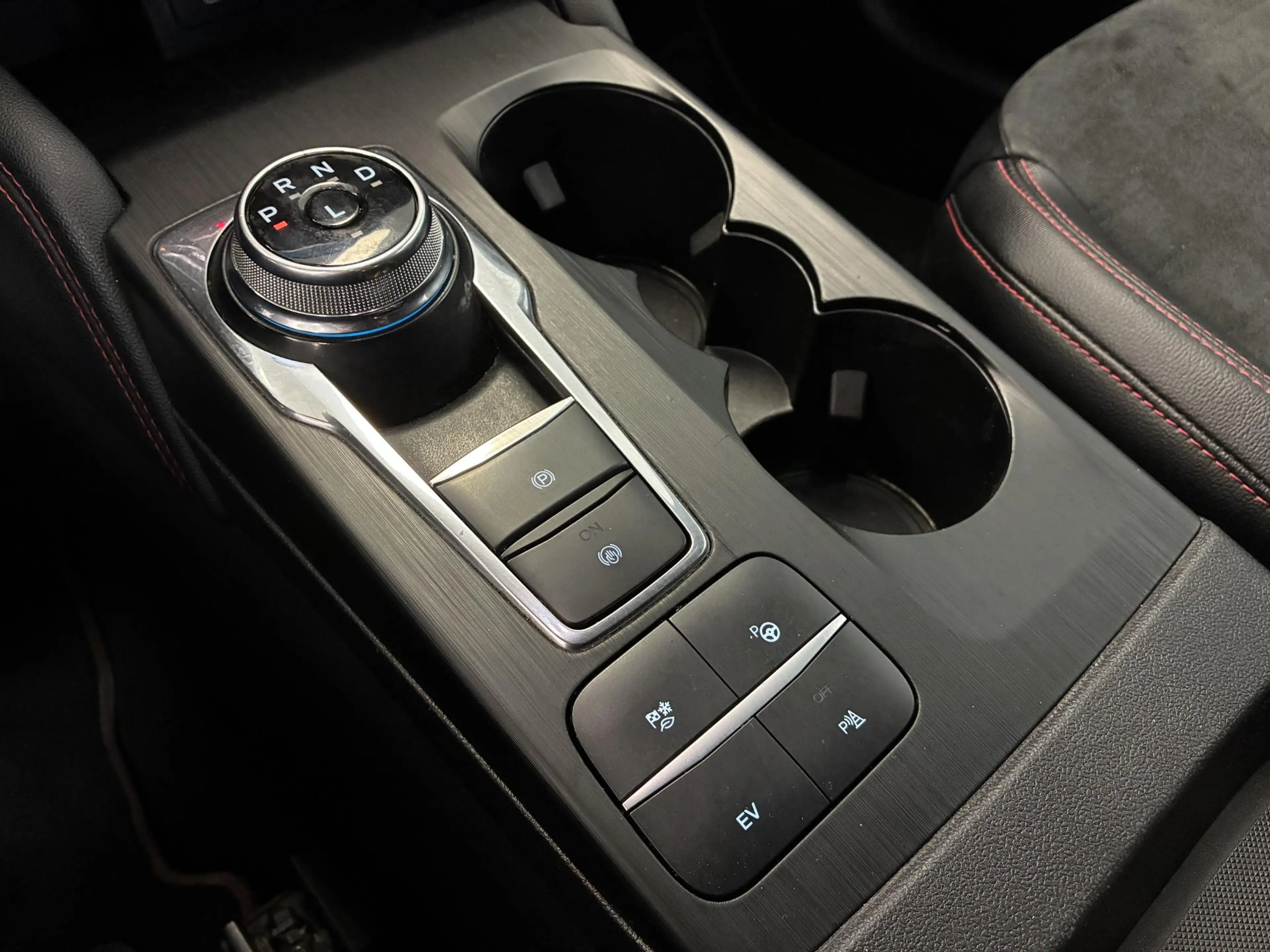 Ford Kuga 2.5 PHEV ST-Line X | TREKHAAK | CAMERA | 90% SOH | — photo 33