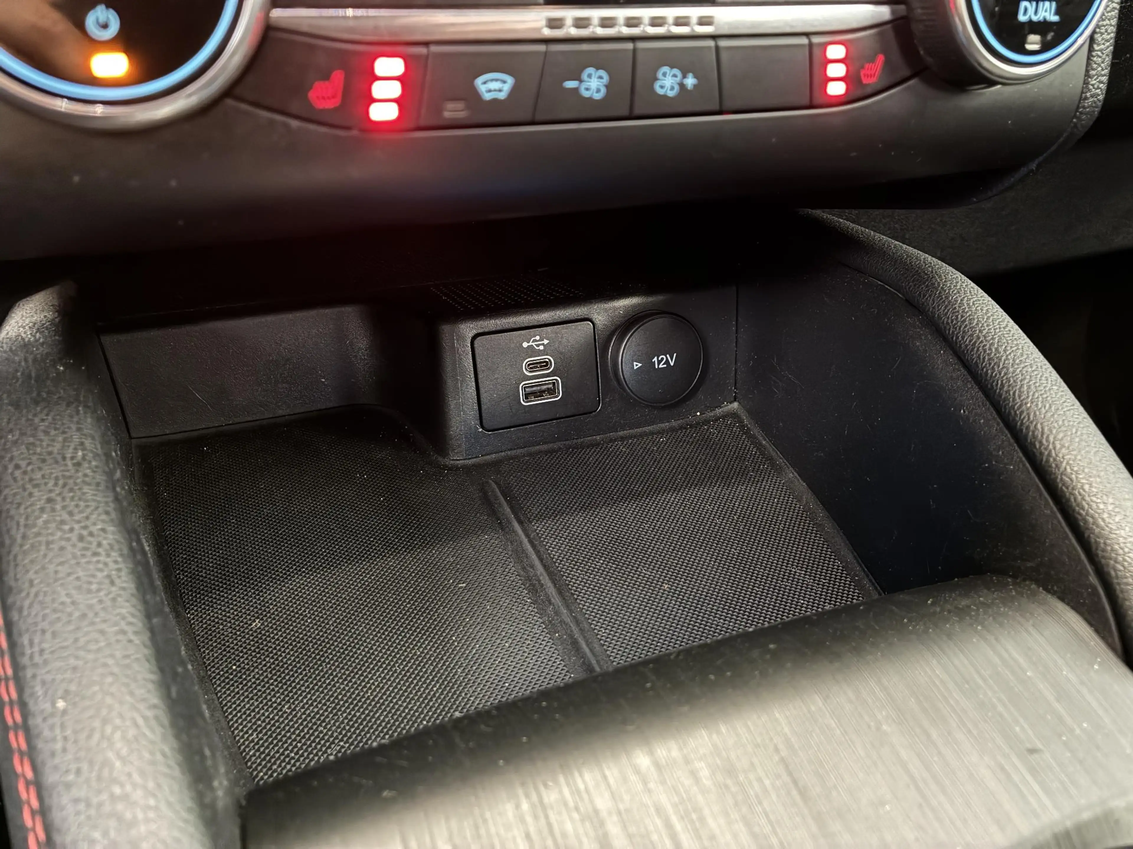 Ford Kuga 2.5 PHEV ST-Line X | TREKHAAK | CAMERA | 90% SOH | — photo 32