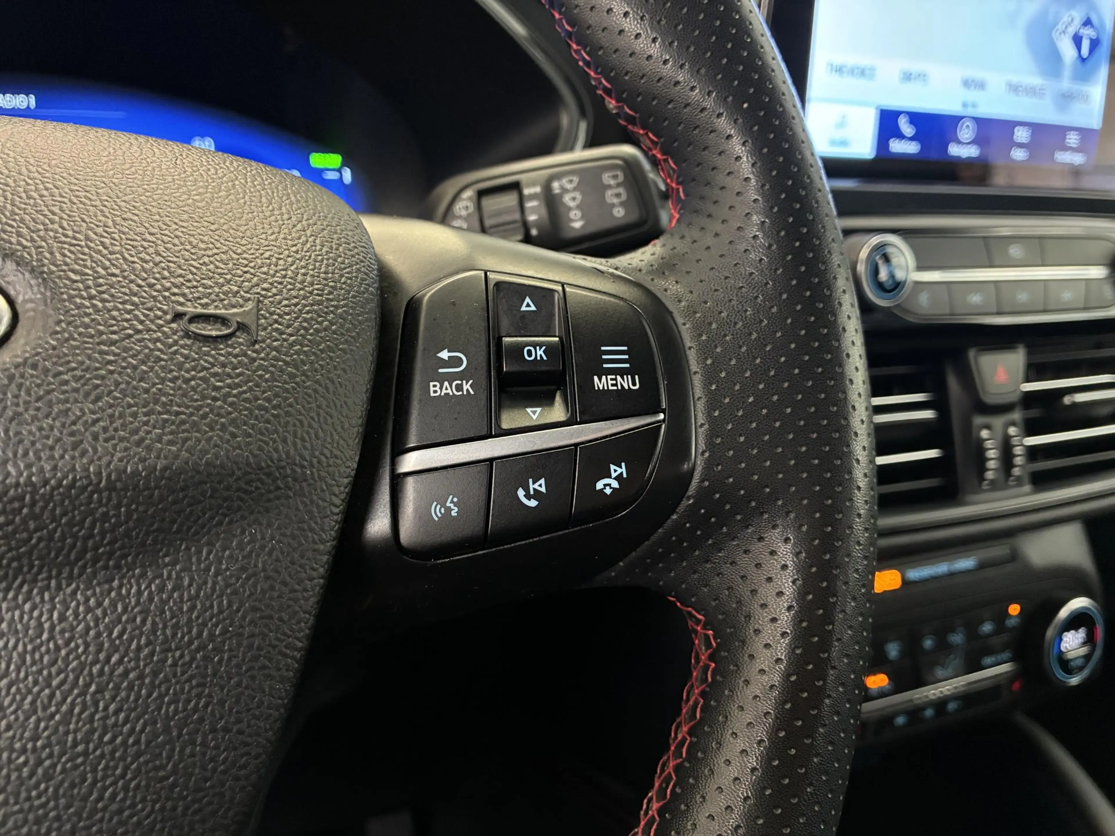 Ford Kuga 2.5 PHEV ST-Line X | TREKHAAK | CAMERA | 90% SOH | — photo 21
