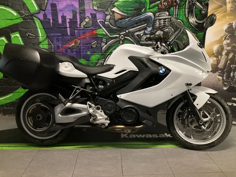 BMW F 800 GT - foto 2