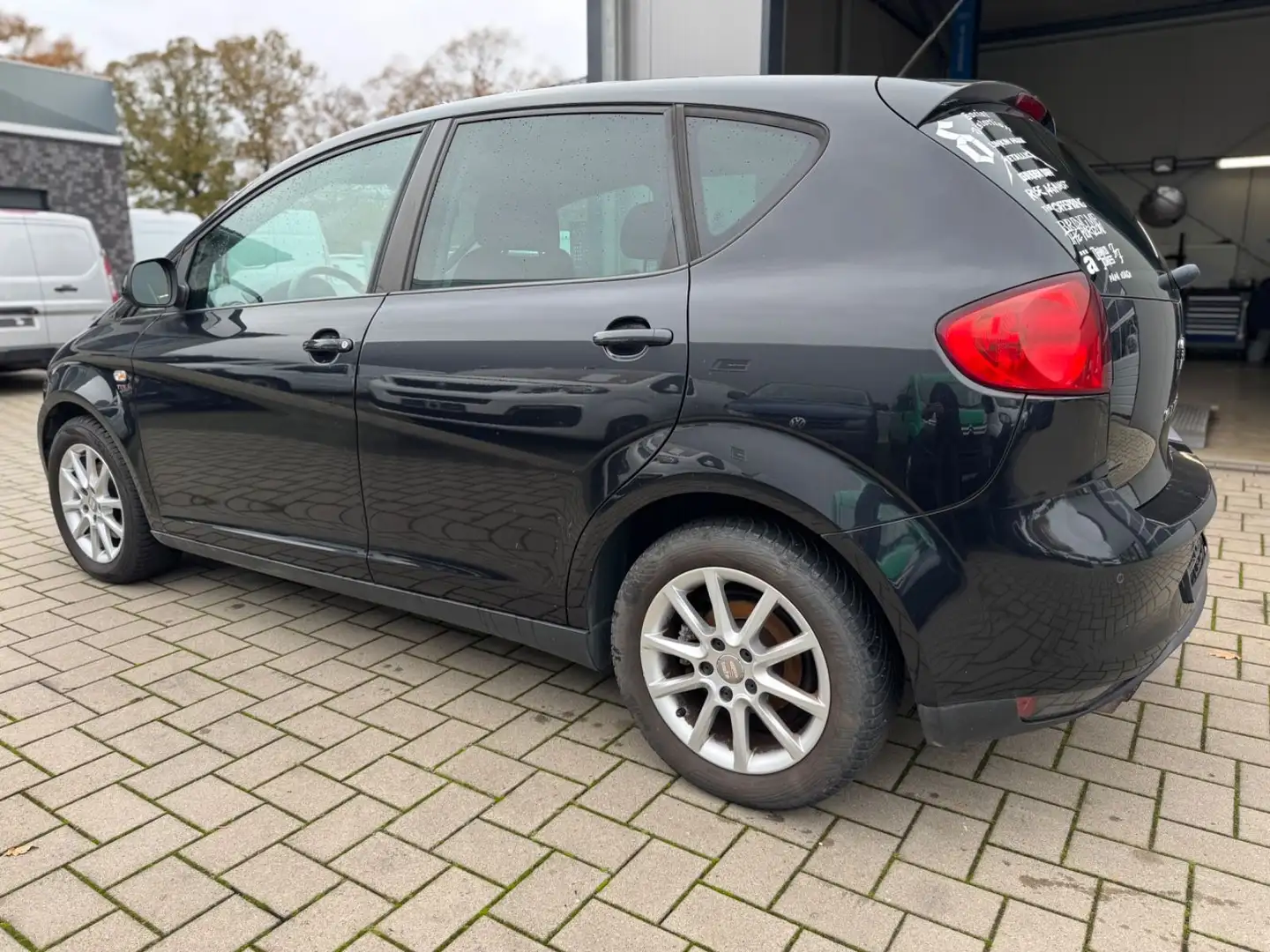 SEAT Altea Stylance 2.0 TDI/Klima/Tempomat/PDC/Sitzh. Schwarz - 2