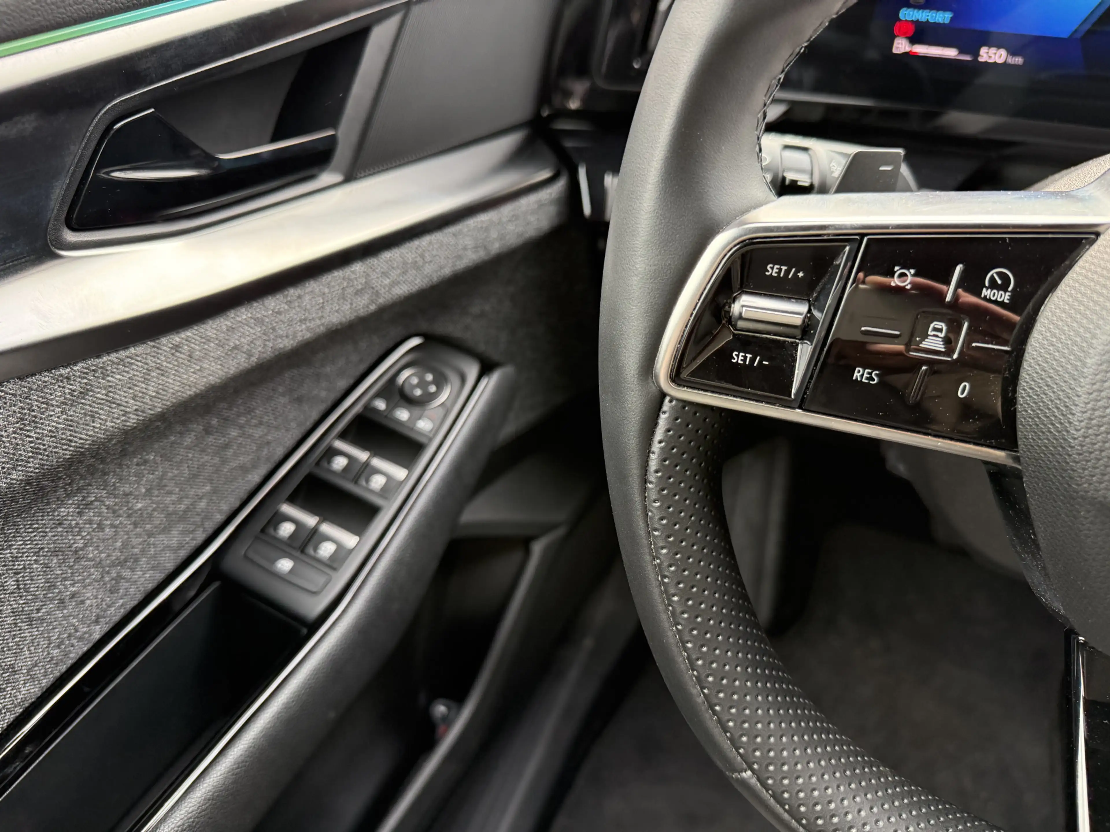 Renault Espace E-Tech full hybrid 200 techno 7p. — photo 18