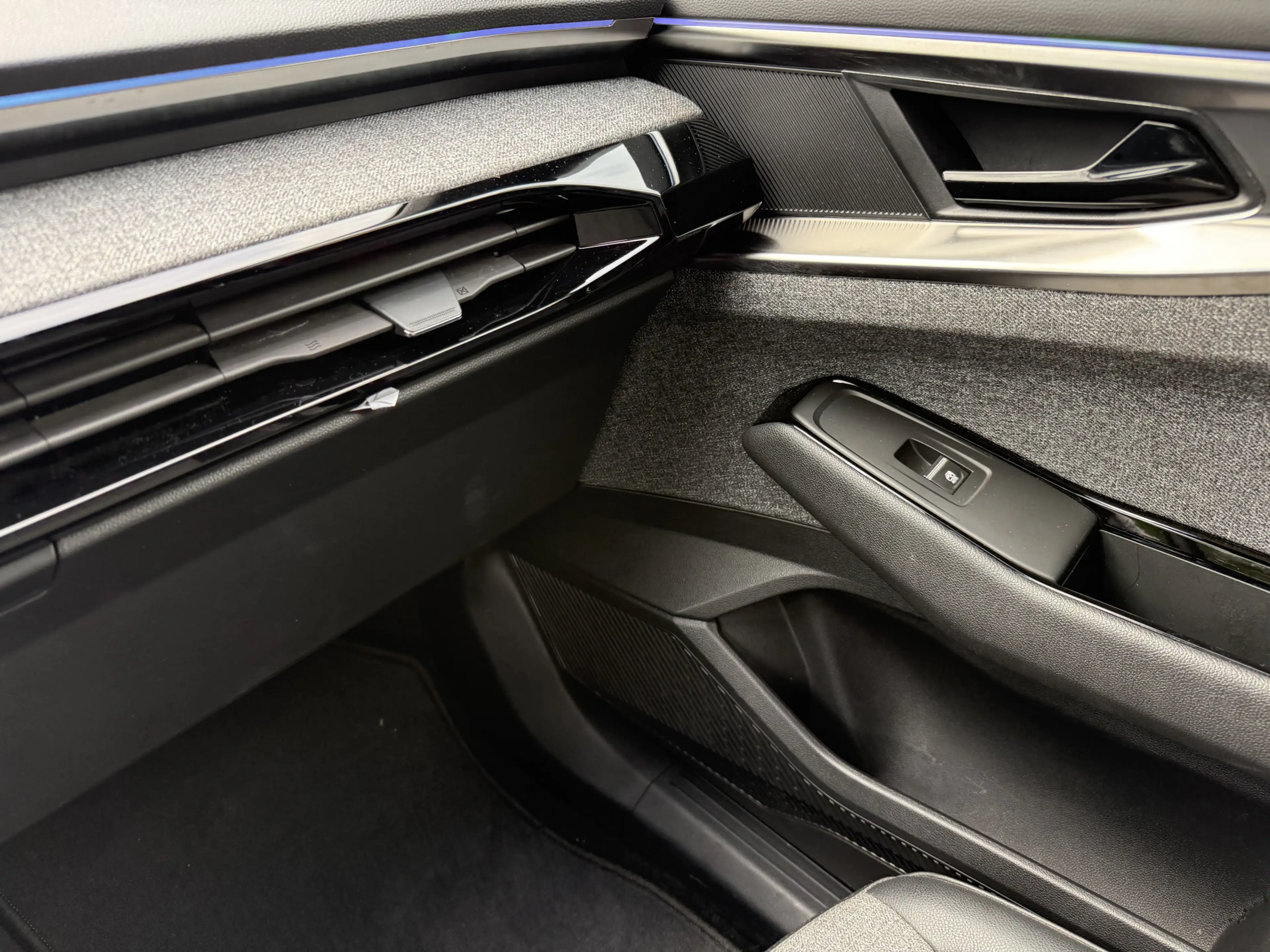 Renault Espace E-Tech full hybrid 200 techno 7p. — photo 25