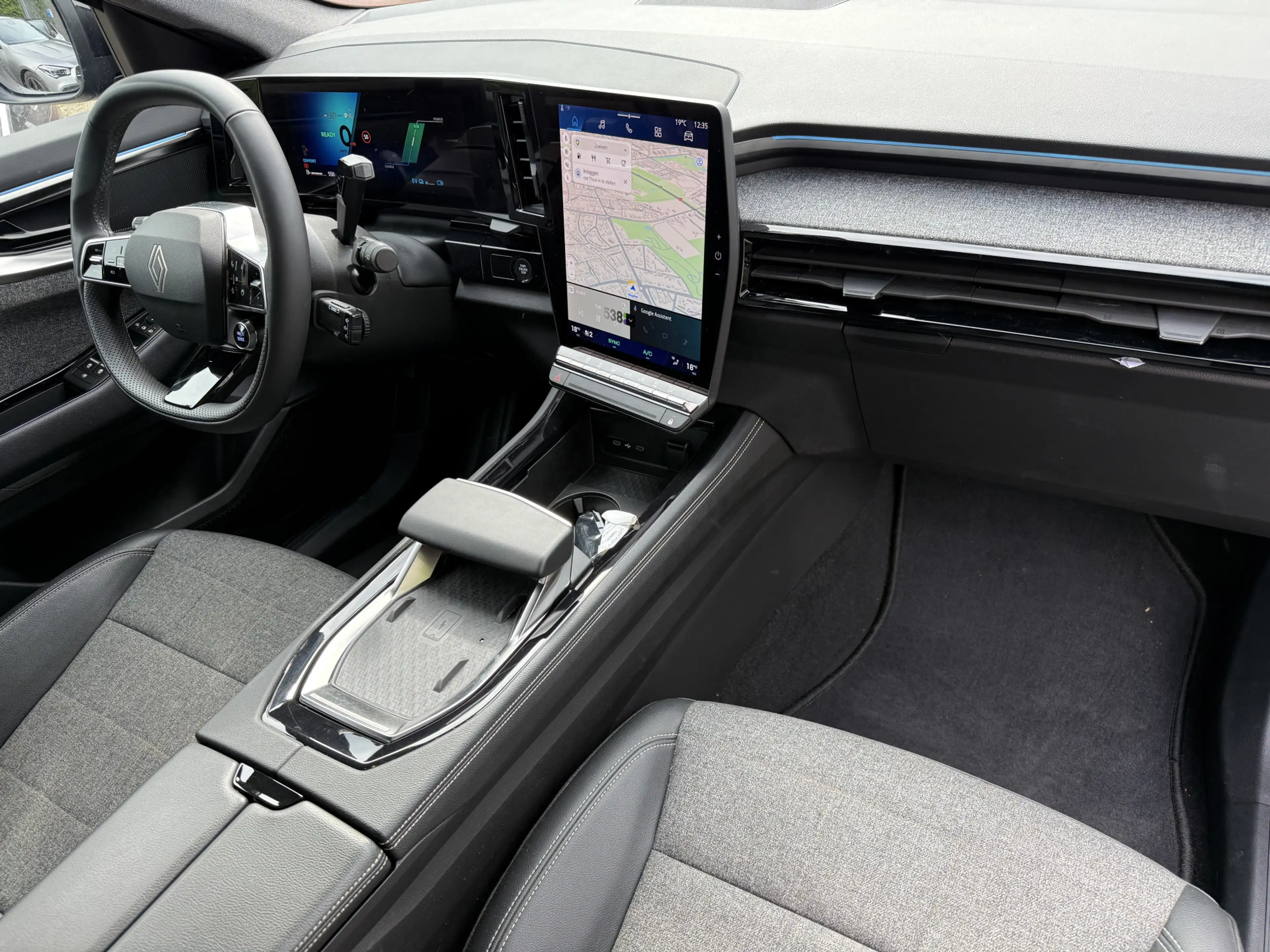 Renault Espace E-Tech full hybrid 200 techno 7p. — photo 6