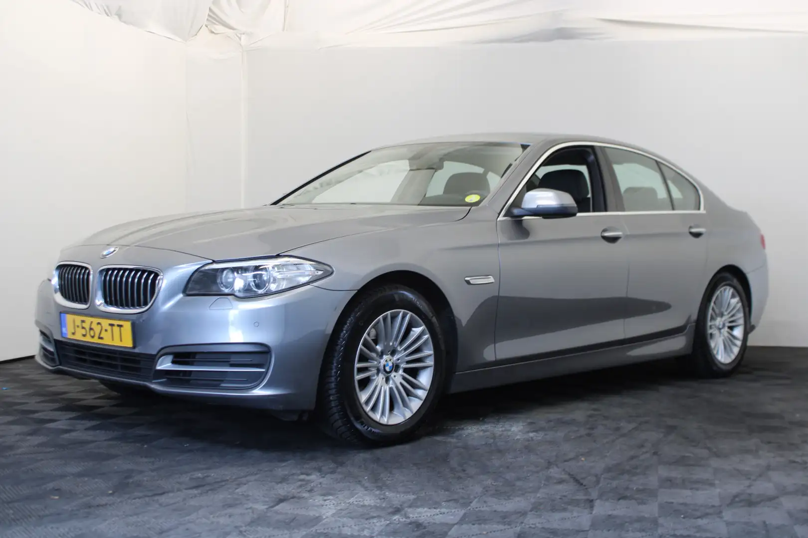 BMW 520 5-serie 520d High Executive |Camera|Stoelverwarmin Grijs - 1