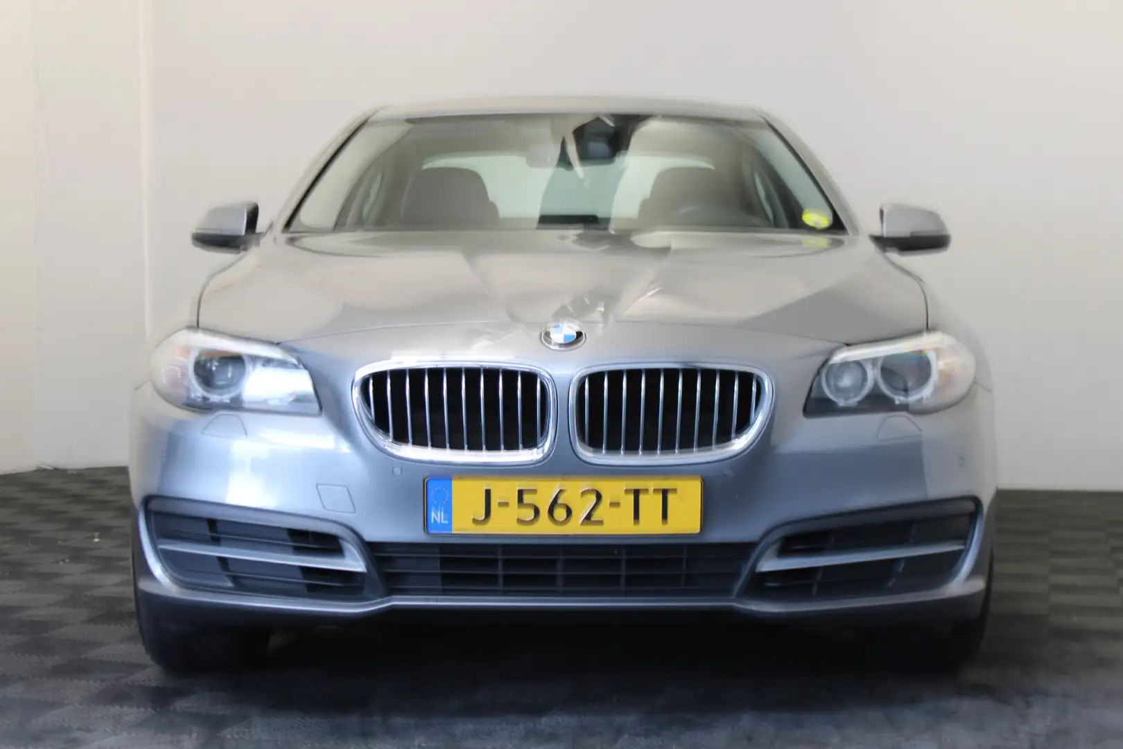 BMW 520 5-serie 520d High Executive |Camera|Stoelverwarmin Grijs - 2